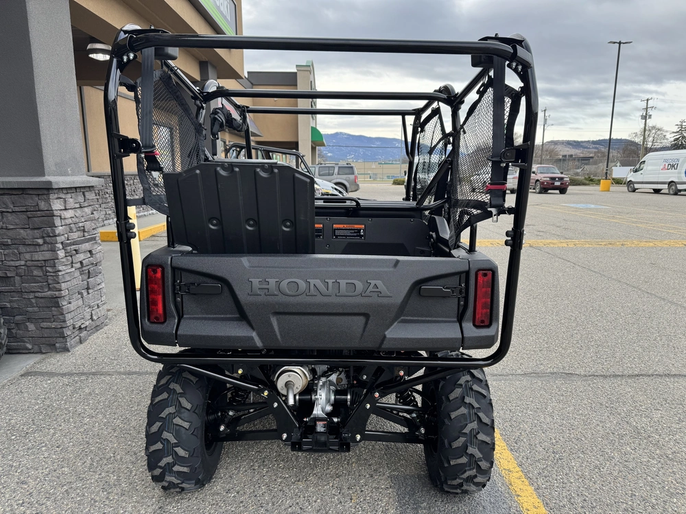 2026 Honda Pioneer 700-4p Deluxe alt