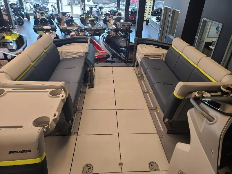 Sea-doo Switch Cruise Limited 21 - 230 Hp 2025 alt