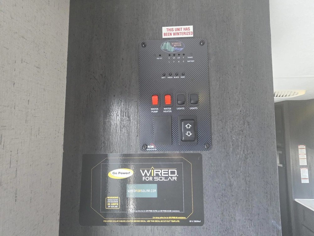 2022 Other Ascent Series 1660fqx alt