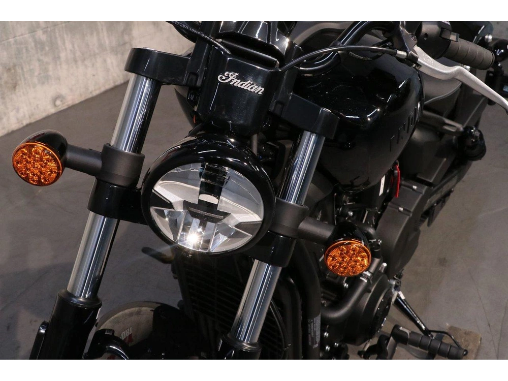 2025 Indian Motorcycle Scout Sixty Bobber Limited alt