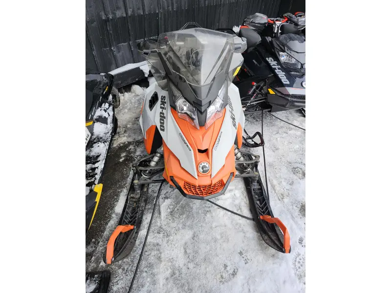 Ski-Doo Renegade Backcountry 137 800R E-TEC 2015