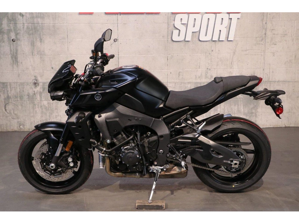 2026 Yamaha Mt-10 alt