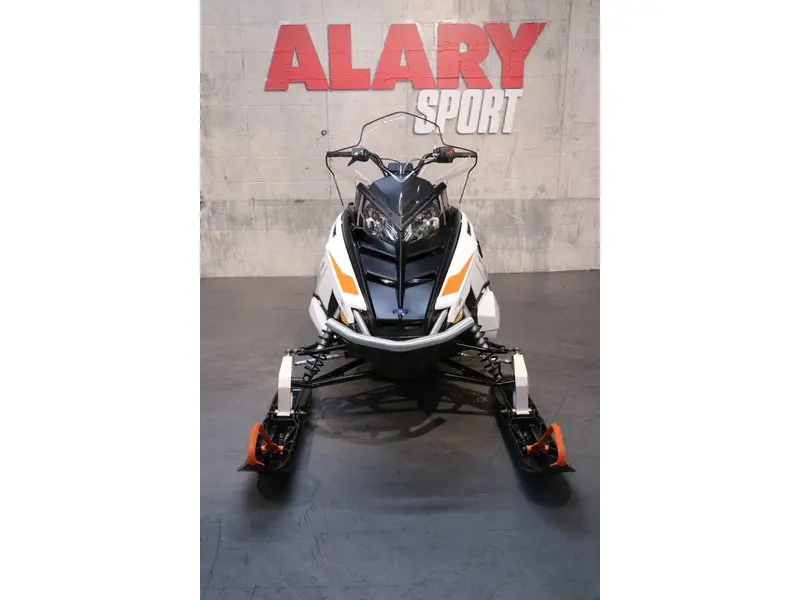 Polaris 550 VOYAGEUR 144 ES ENR. 2024