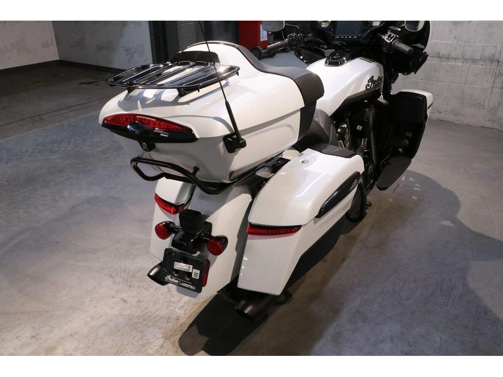 Indian Motorcycle Roadmaster Powerplus Dark Horse +112 & Powerband Audio 2026 alt