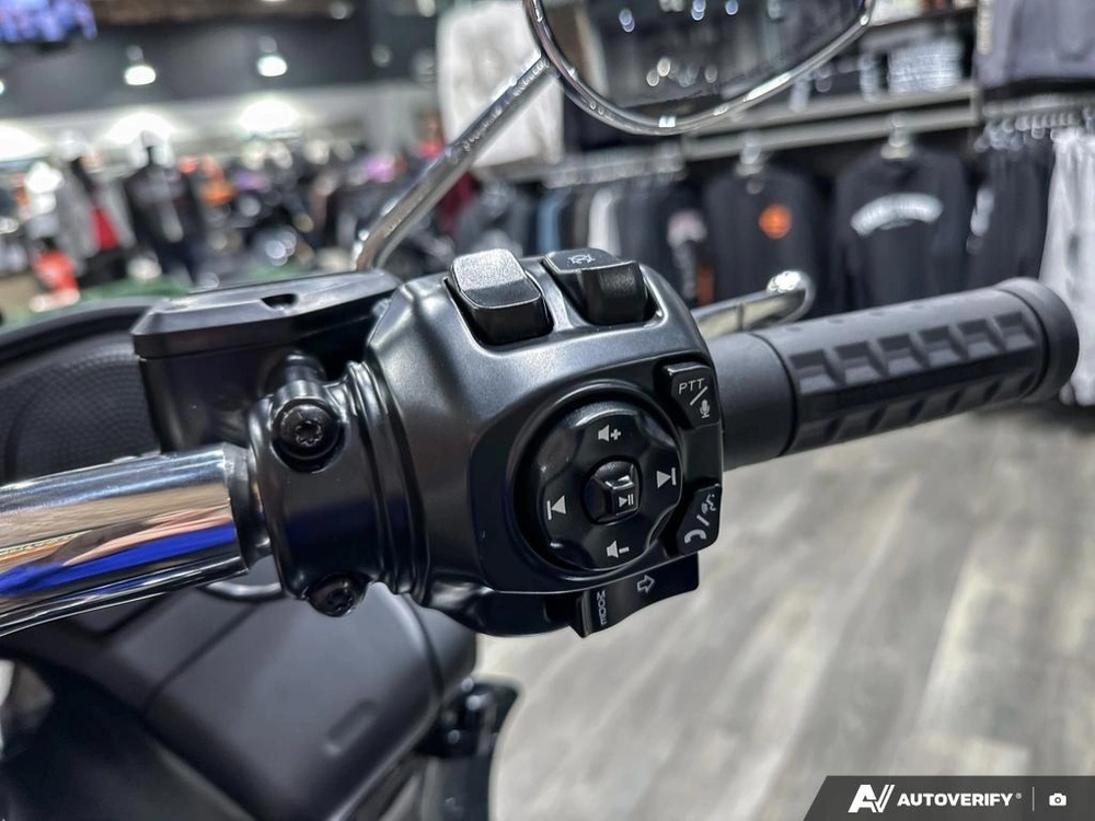 2026 Harley-davidson Road Glide alt