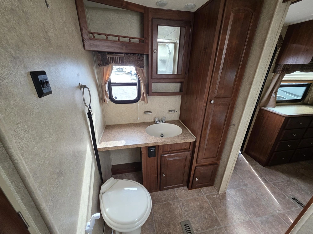 2012 Forest River Flagstaff 31fkss alt