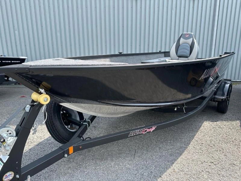 2024 Alumacraft Escape 165 Tiller Vge Black alt