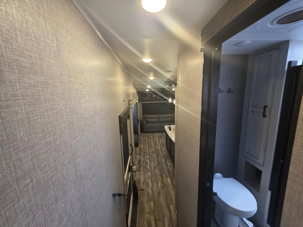 2022 Jayco Eagle 317rlok alt