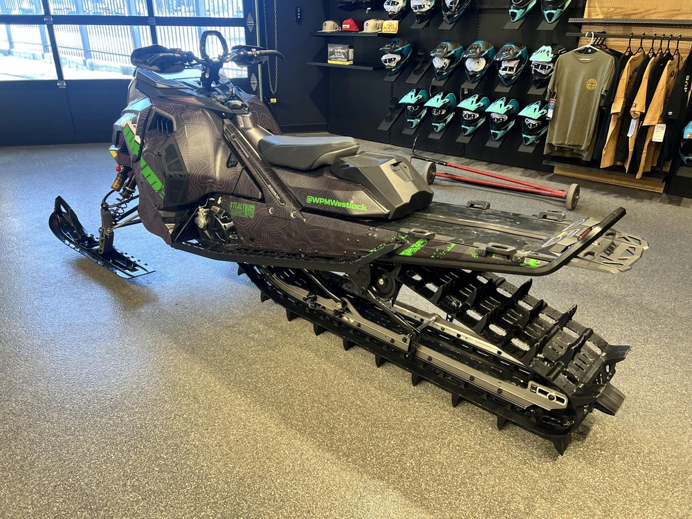 2026 Lynx Shredder Re 3900 850 E-tec Turbo R Powdermax X-light 3.0" Shot W/ 10.25" Touchscreen alt