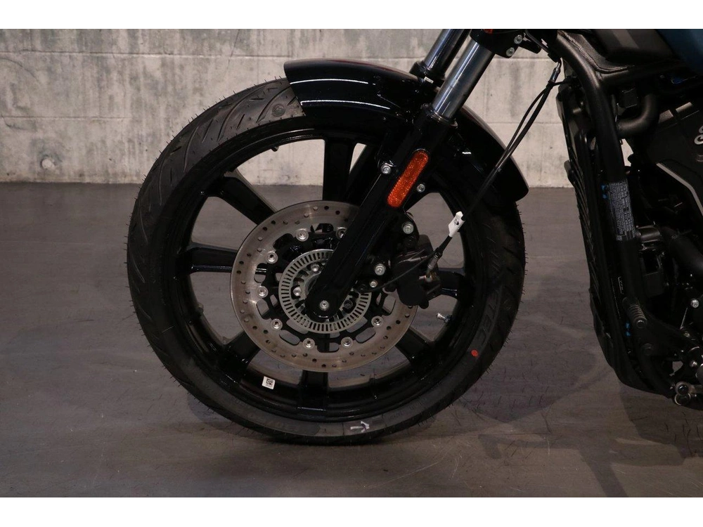 2025 Indian Motorcycle Sport Scout Limited + Tech alt