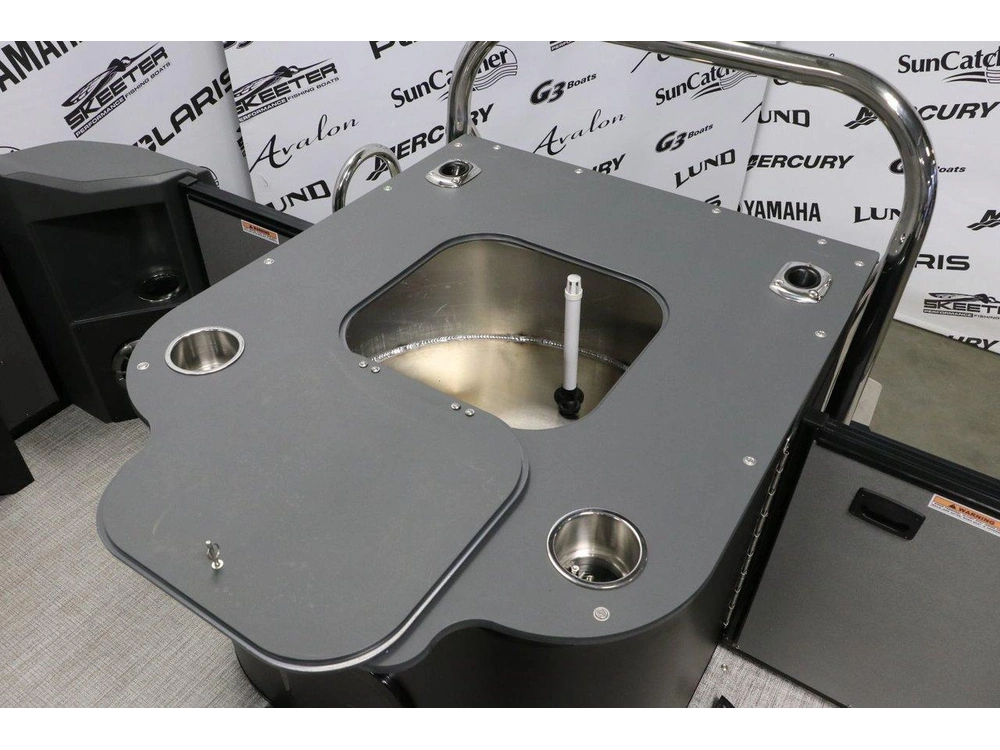 2026 Avalon Avalon Geofish 2585 Crf + Yamaha 200 Hp alt