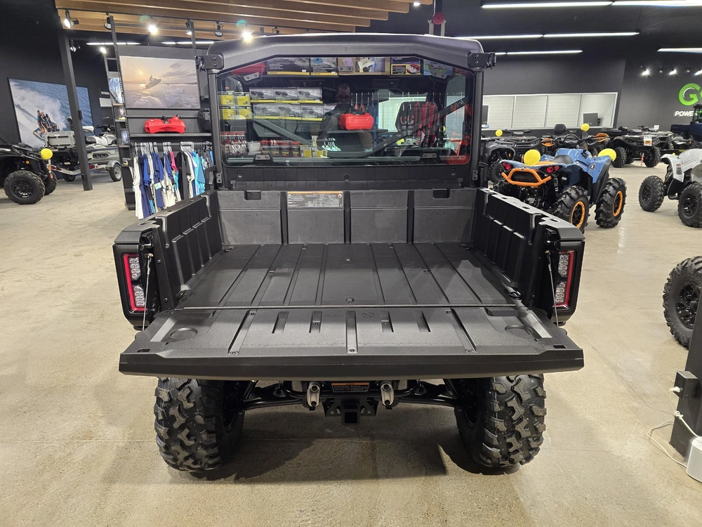 2026 Brp Defender Xt Cab Hd11 With 10.25 In. Infotainment alt