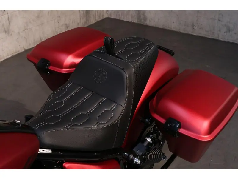2025 Indian Motorcycle Sport Chief RT thumbnail 5