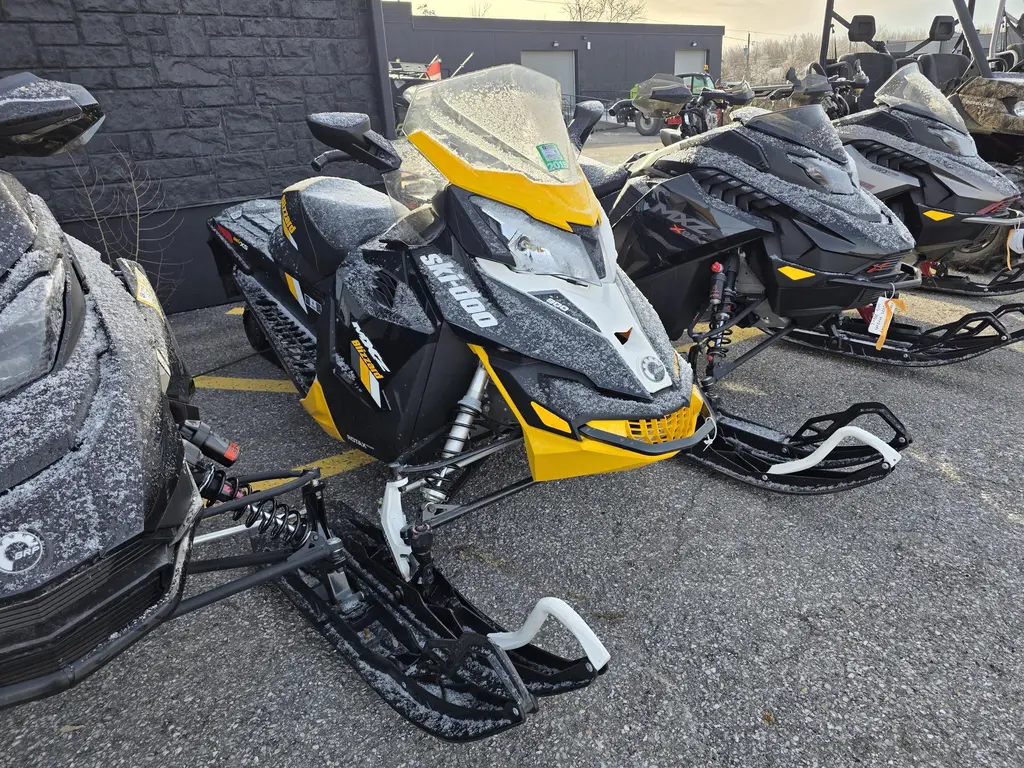 2017 BRP MXZ BLIZZARD 900 ACE 900 ACE