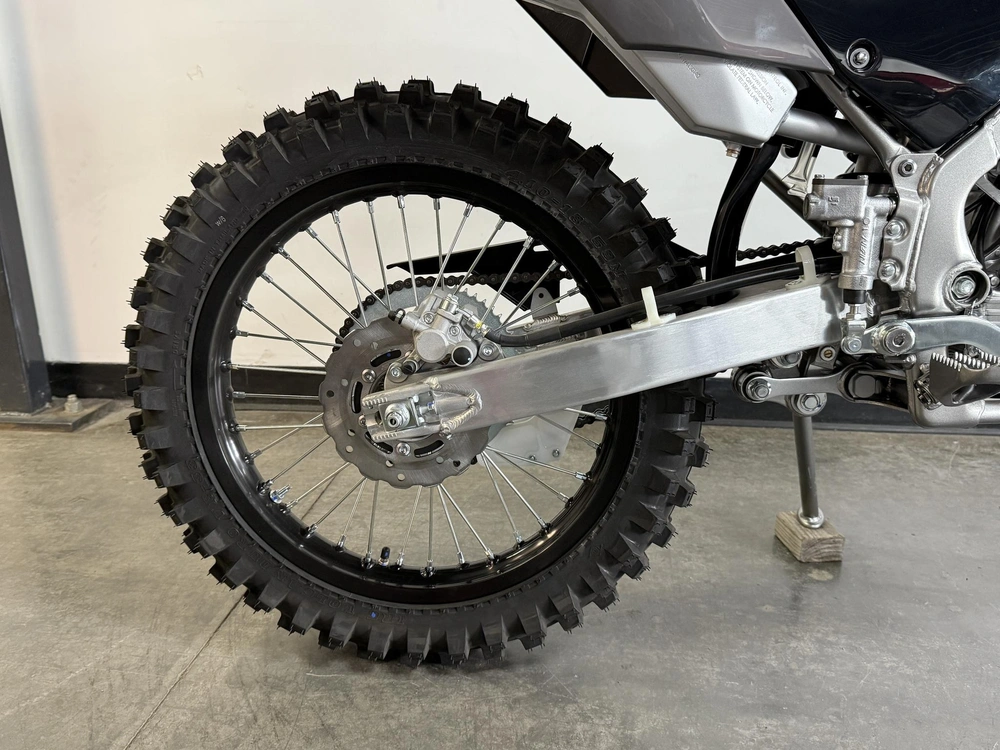 2025 Kawasaki Klx140r F alt