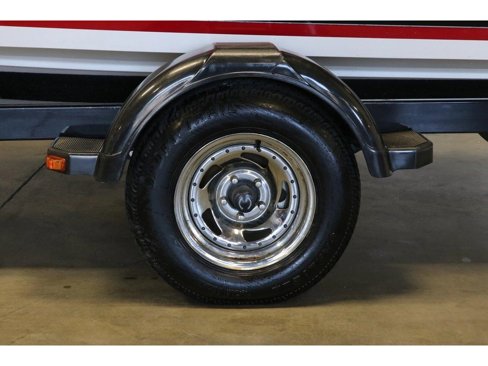 2014 Larson Larson Lx185s alt