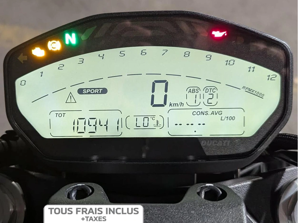2016 Ducati Monster 821 alt