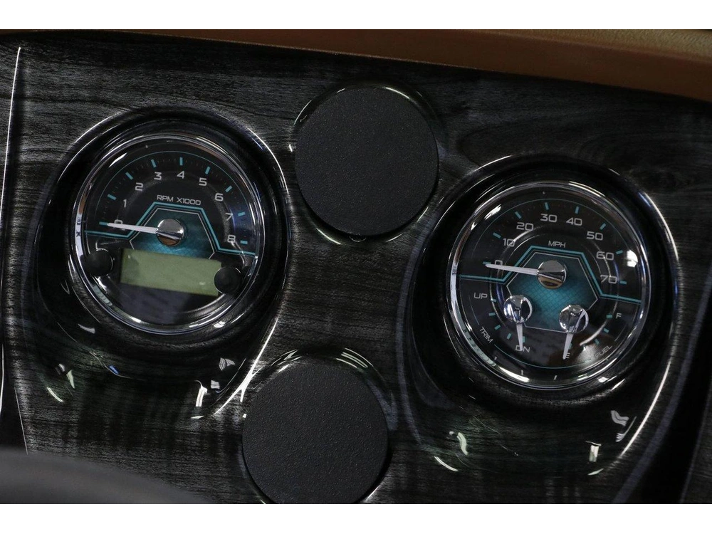 2026 Avalon Avalon Lsz 2385 Versatile Rear Bench Platinum + Yamaha Vmax 150 Hp alt