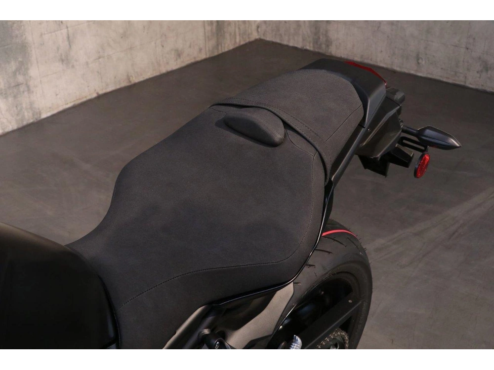 2026 Yamaha Mt-10 alt