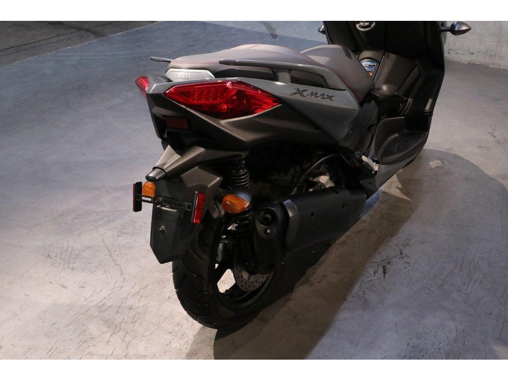 2022 Yamaha Yamaha Xmax 300 alt