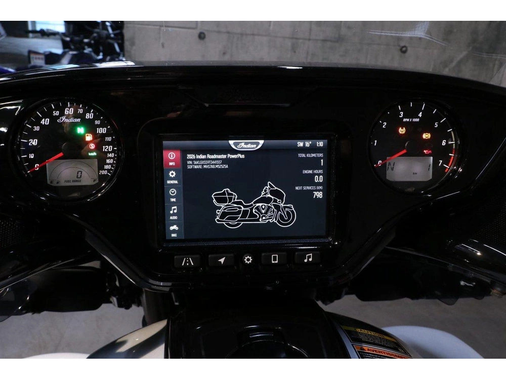 Indian Motorcycle Roadmaster Powerplus Dark Horse +112 & Powerband Audio 2026 alt
