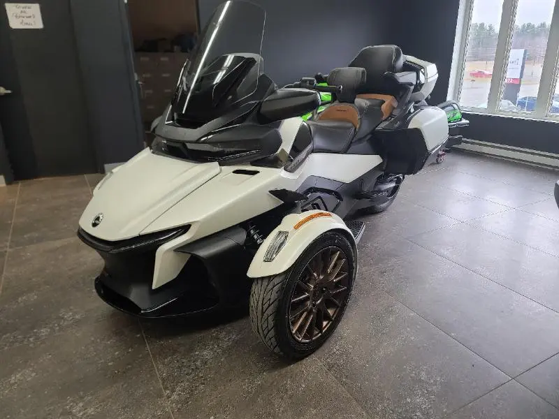 2024 Can-Am RT Sea-to-Sky SE6 thumbnail 2