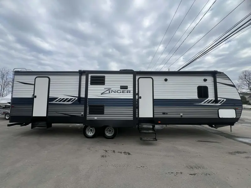 2019 Crossroads RV ZINGER 330 BH **IDÉAL POUR CAMPING STATIONNAIRE** thumbnail 6