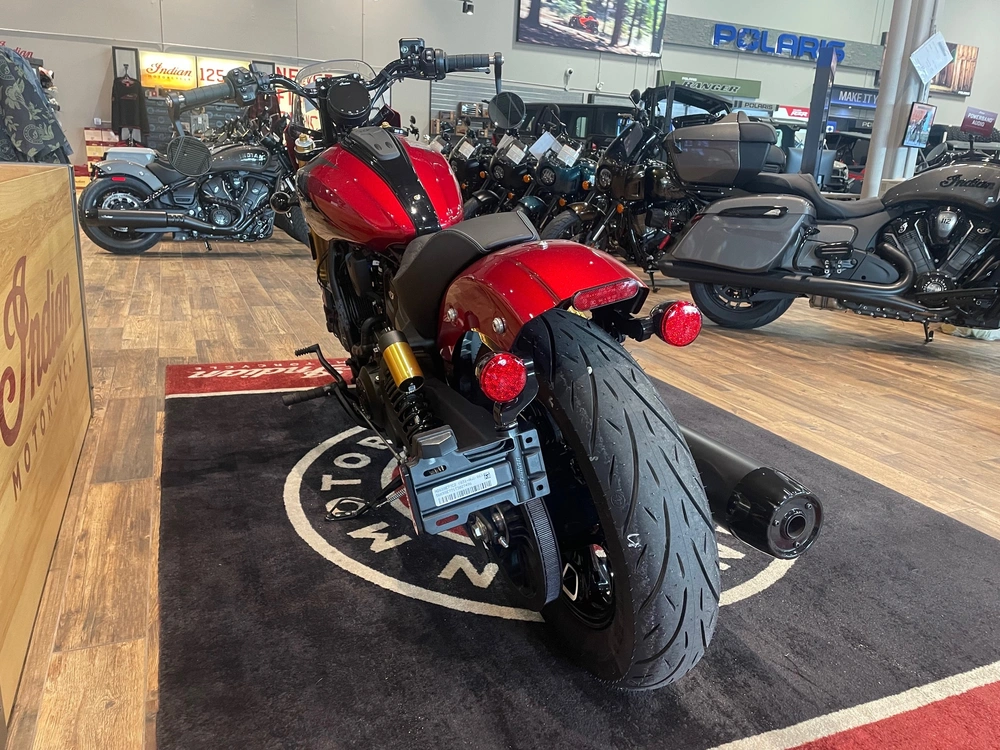 2026 Indian Motorcycle 101 Scout - Sunset Red With Graphics alt