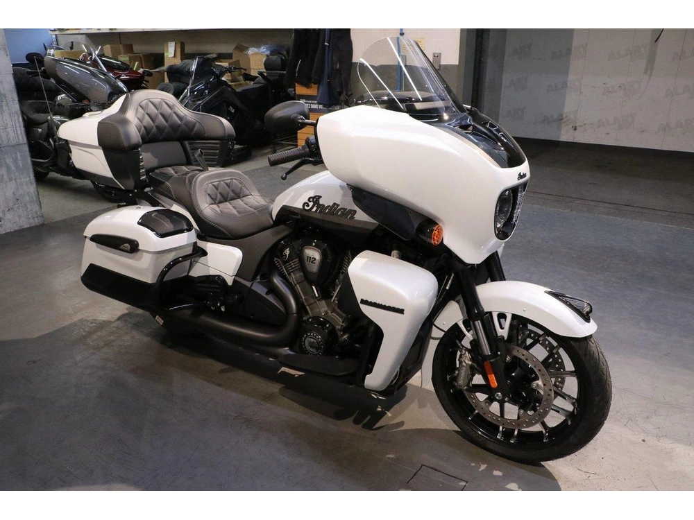 Indian Motorcycle Roadmaster Powerplus Dark Horse +112 & Powerband Audio 2026 alt
