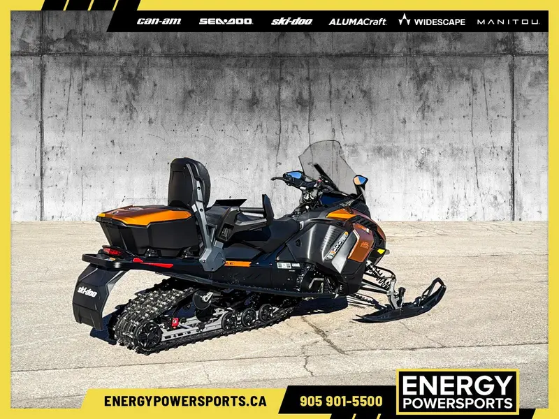 Ski-Doo GRAND TOURING LE w/ PLATINUM Pkg 900 ACE Turbo R Silent Ice Track II 1.25" E.S. w/ 10.25" Touchscreen 2025