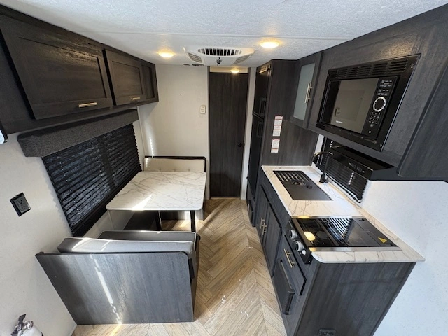 Forest River Ozark Ascent Series 1660fqx 2022 alt