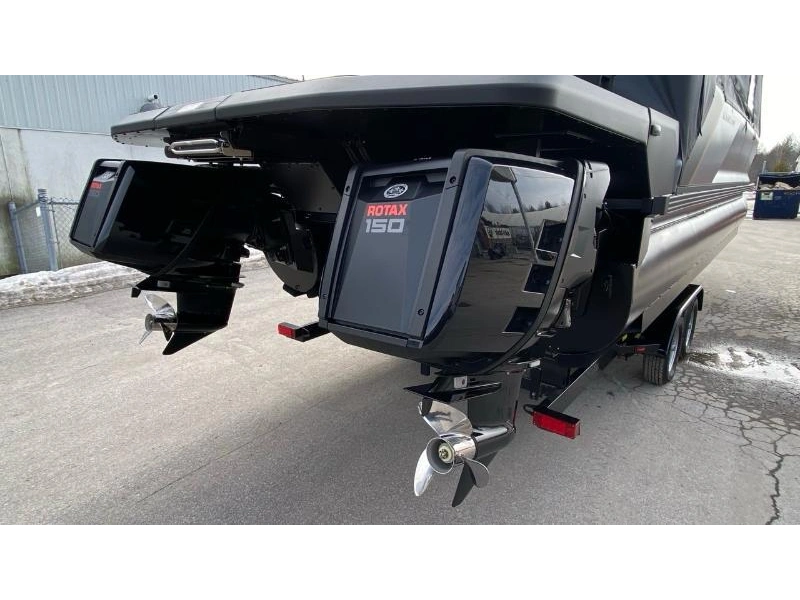 Manitou 24 Explore Navigator Stealt De 2024 alt