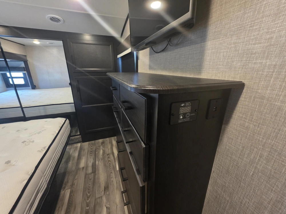 2022 Jayco Eagle 317rlok alt