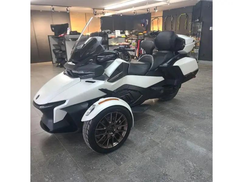 Can-Am Spyder RT Sea-to-Sky SE6 2025