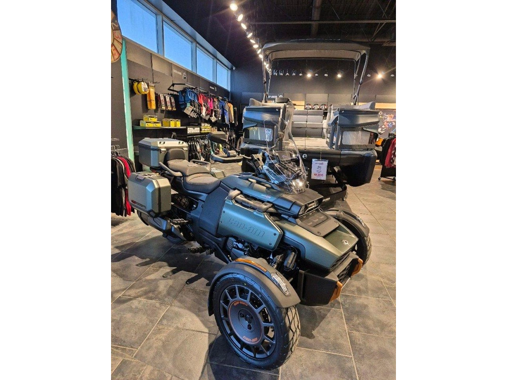 Can-am Canyon Redrock 2026 alt