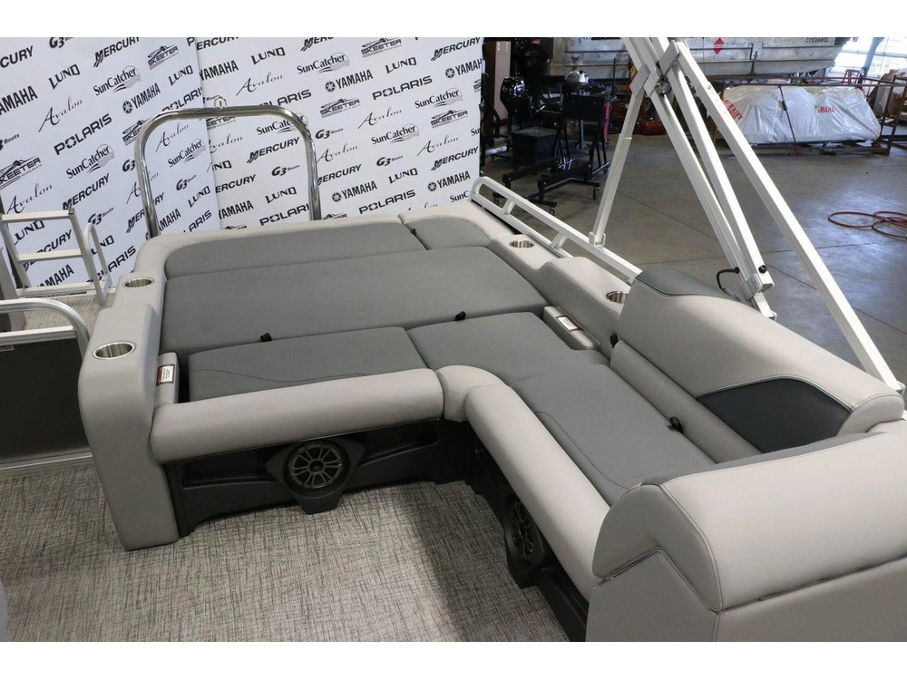 Avalon Venture 2385 Vrb 3 Quilles + Mercury 115 Hp 2025 alt