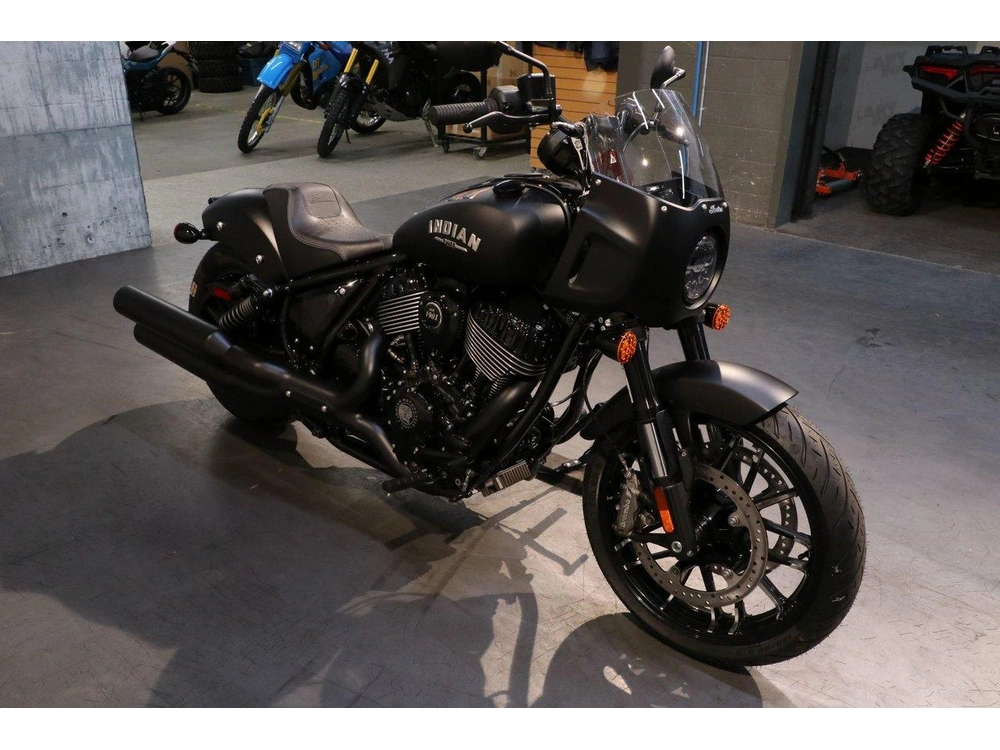 2025 Indian Motorcycle Indian Sport Chief alt