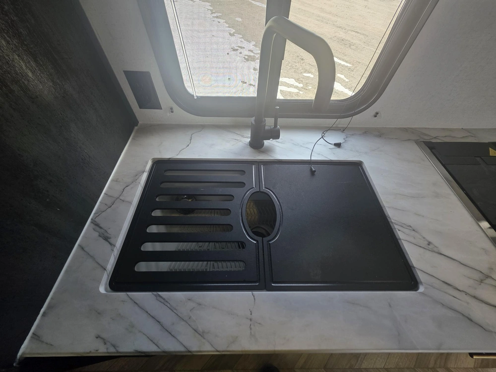 Autre Ascent Series 1660fqx 2022 alt