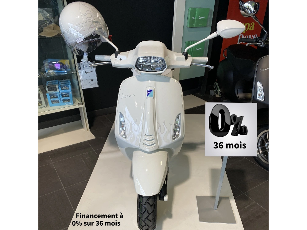 Vespa Sprint 150cc Spécial Édition Mecamoto 2022 alt
