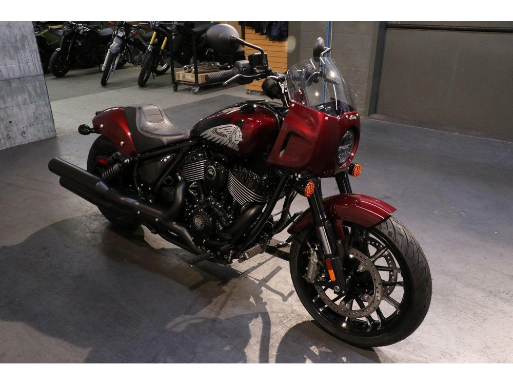 2025 Indian Motorcycle Indian Sport Chief alt
