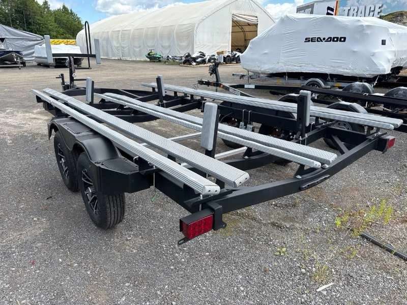 Karavan Remor Ponton Manitou 20'-21' 2023 alt