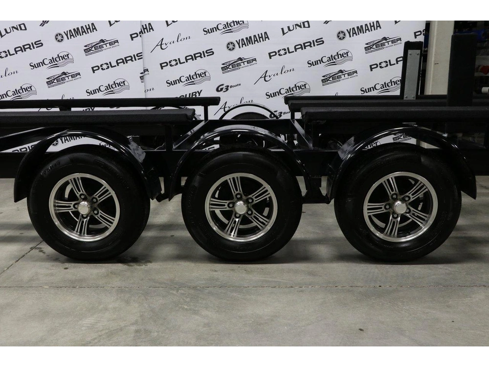 2023 Richelieu Richelieu Remorque 27-28 Pieds 3 Essieux Demo 3 Quilles alt