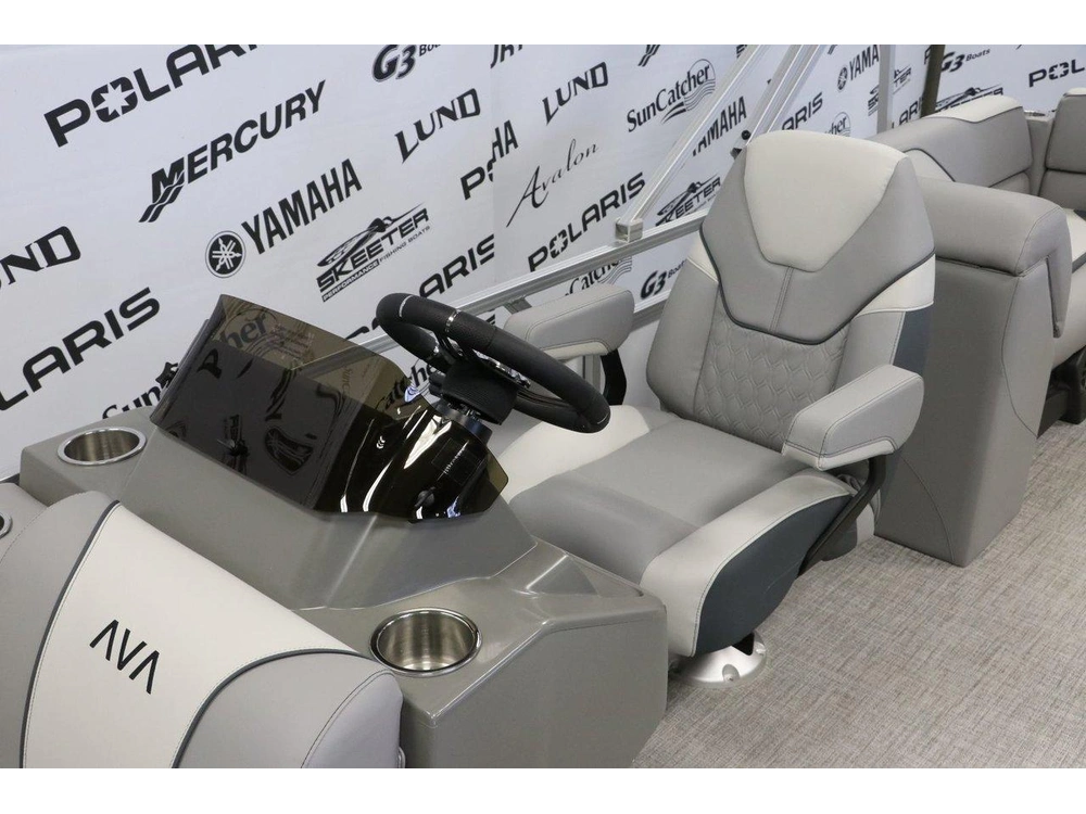 2026 Avalon Venture 2180 Quad Lounger + Yamaha 70 Hp alt
