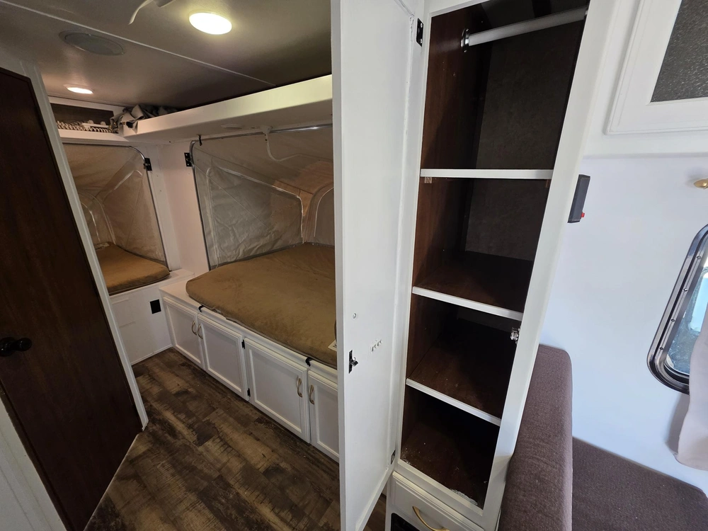 2016 Jayco Jay Feather 17xfd alt