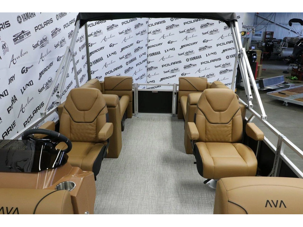 Avalon Venture 2180 Quad Lounger + Yamaha 70 Hp 2026 alt