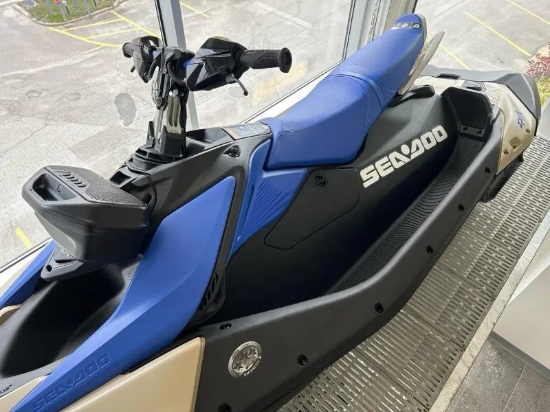2025 Sea-Doo Spark Trixx 3P (Audio) thumbnail 4