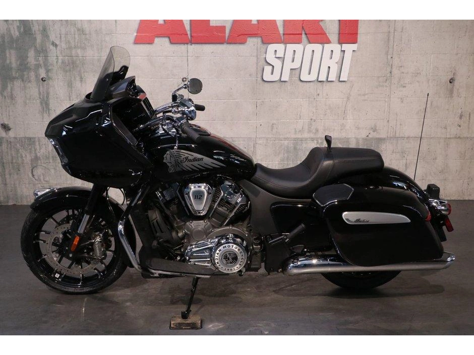 2026 Indian Motorcycle Indian Challenger Limited + 112 & Powerband Audio alt