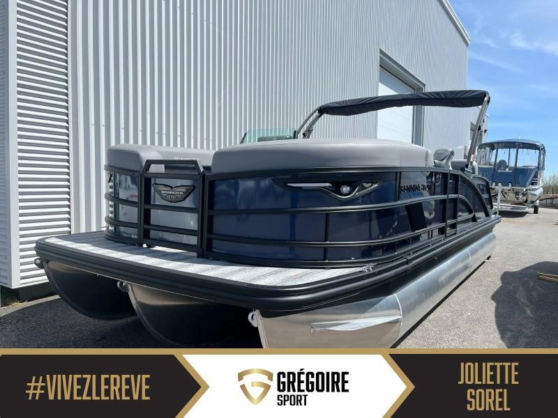 Bennington Marine M22 Swingback 3t 2025 alt