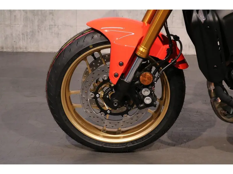 Yamaha XSR900 2025