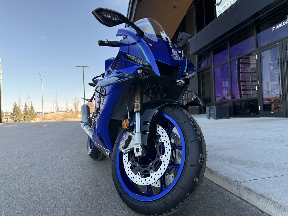2026 Yamaha R1 alt